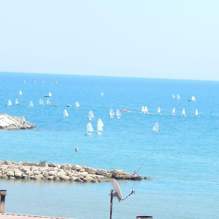 Ferienwohnung Montefusco Crotone Exterior foto